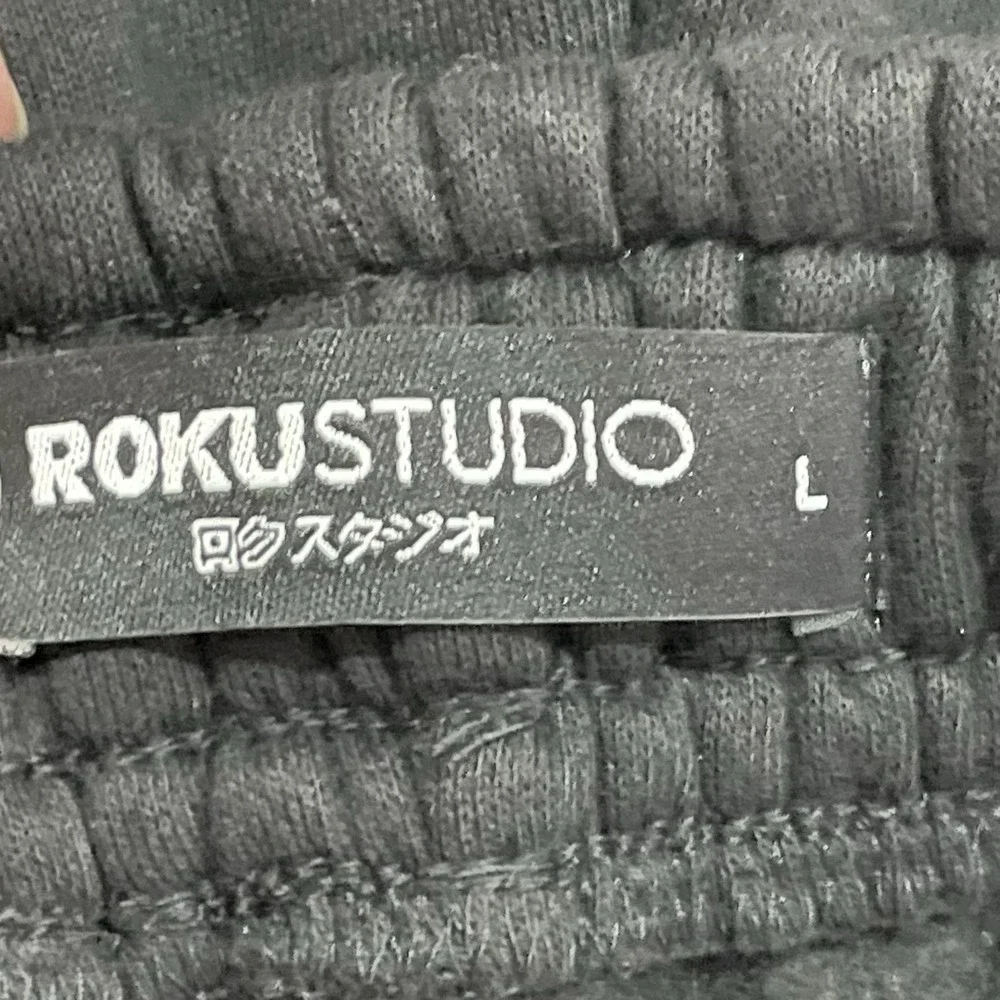 Roku Studio High Life Cartoon Graphic Fleece Shorts Mens L Streetwear Embroidery